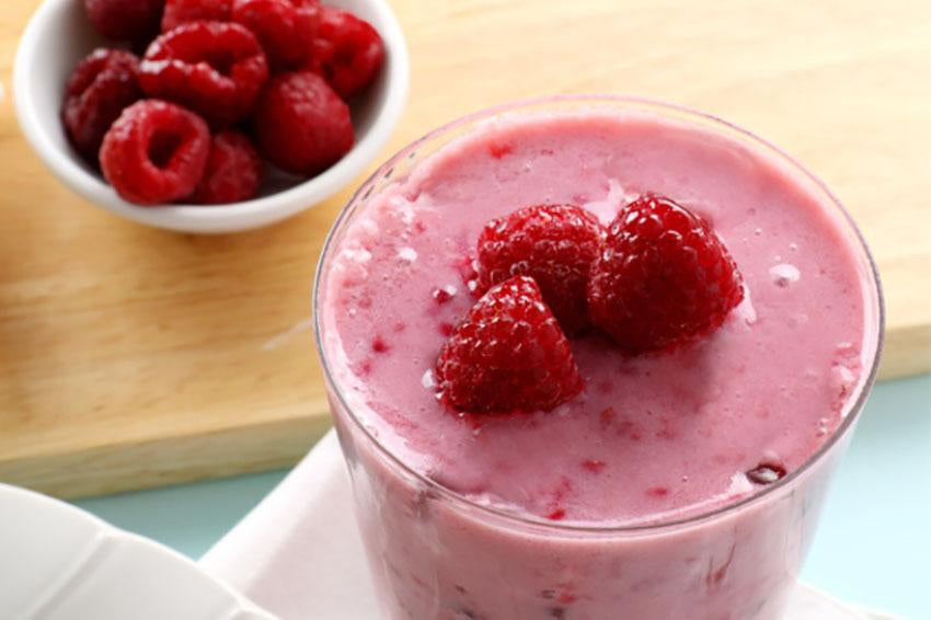 Keto proteinski šejk od malina-Muscle Freak