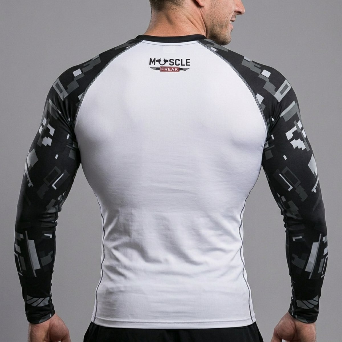 Muscle Freak Rashguard White Military Sleeve